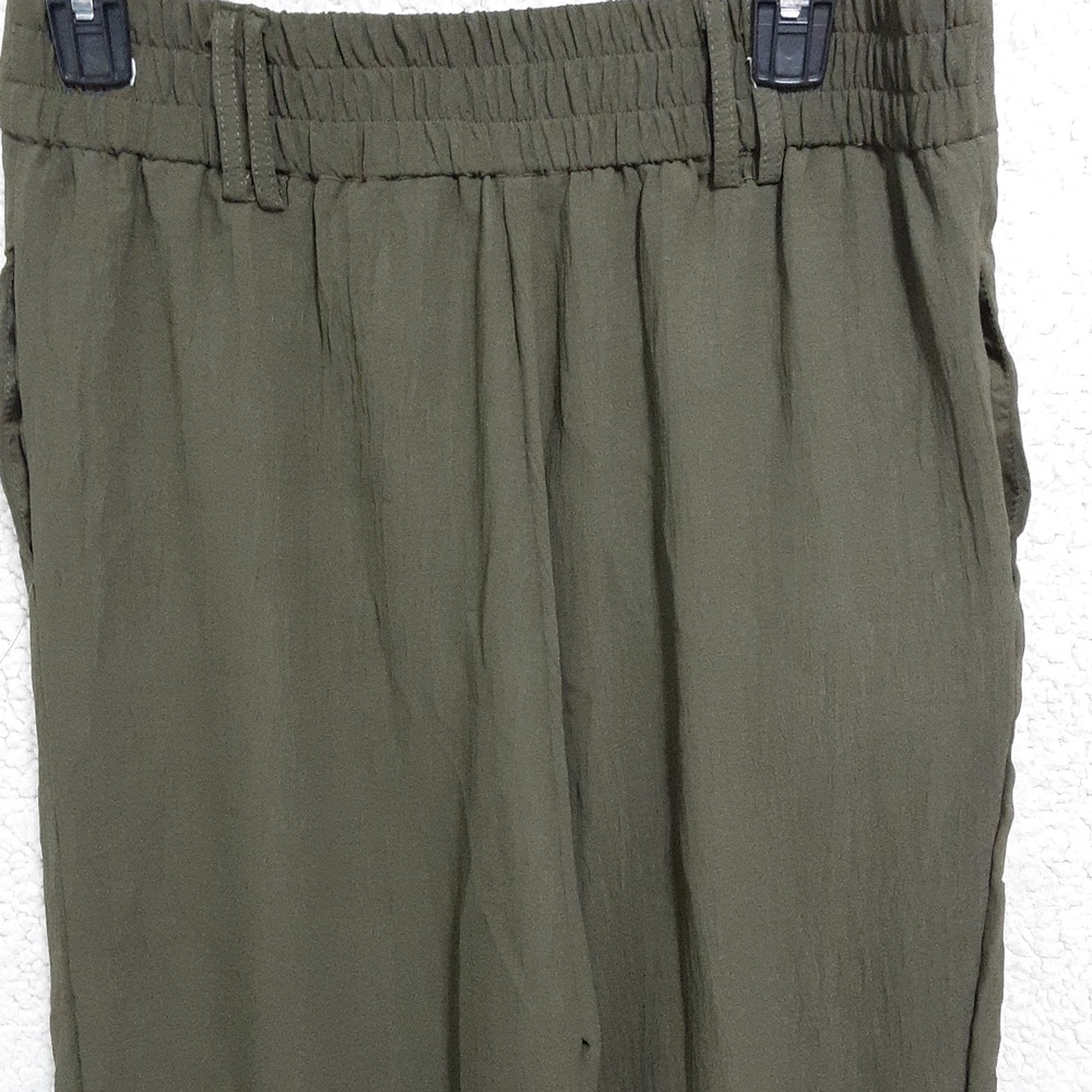Olive Green Women's Button-Front Pants Set - Picture 7 of 9